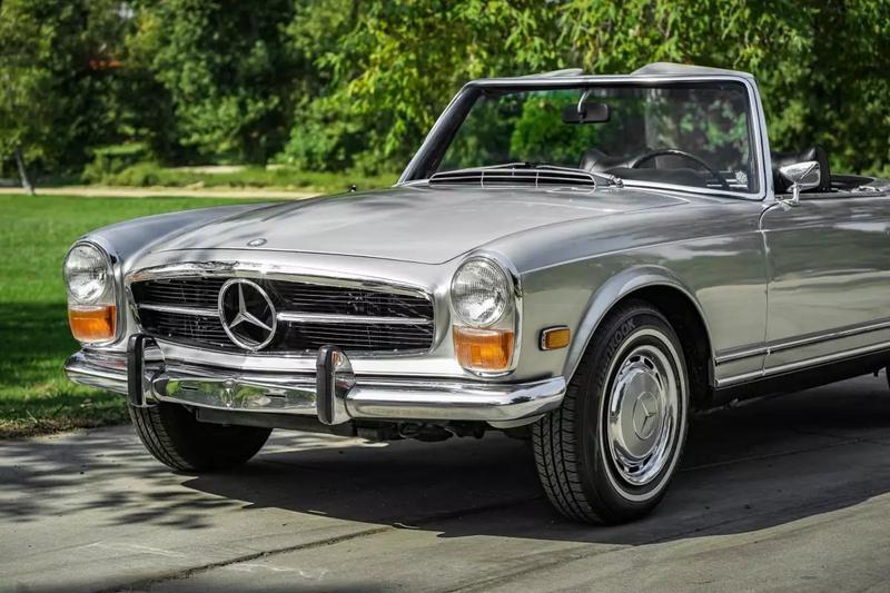 Mercedes-Benz-SL-Class-1971-4