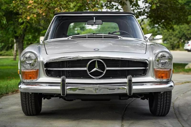 Mercedes-Benz-SL-Class-1971-7