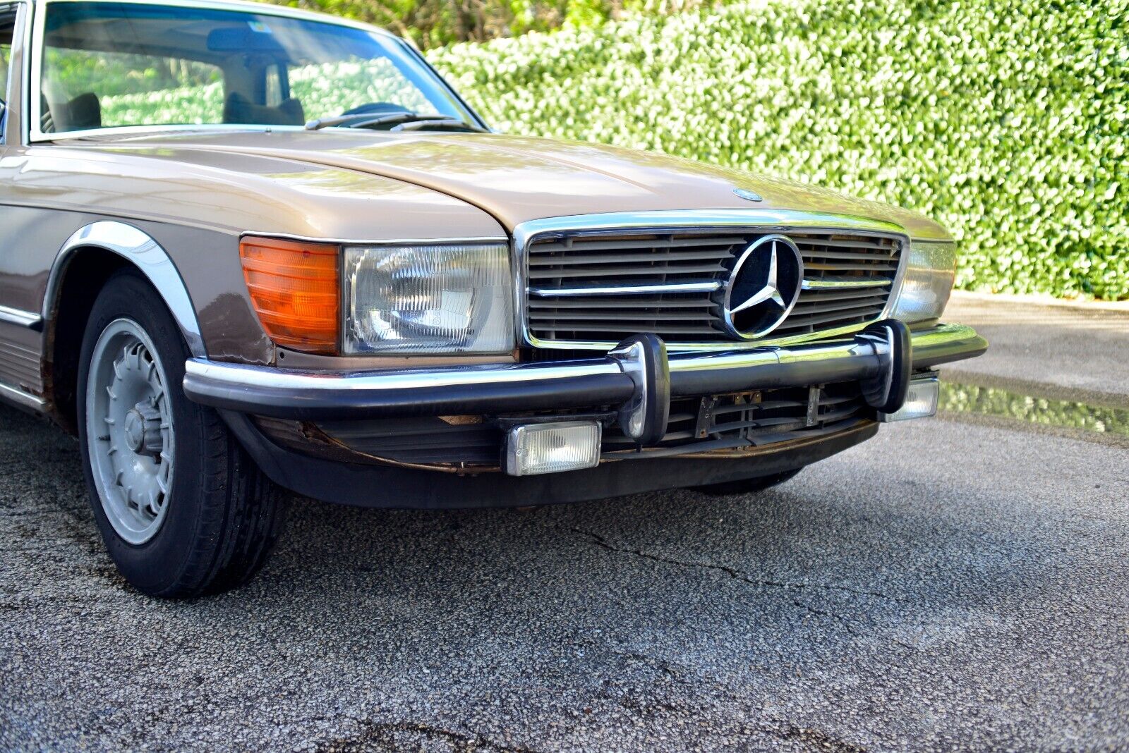 Mercedes-Benz-SL-Class-1972-10