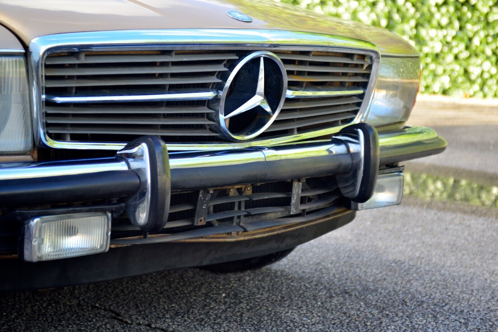 Mercedes-Benz-SL-Class-1972-9