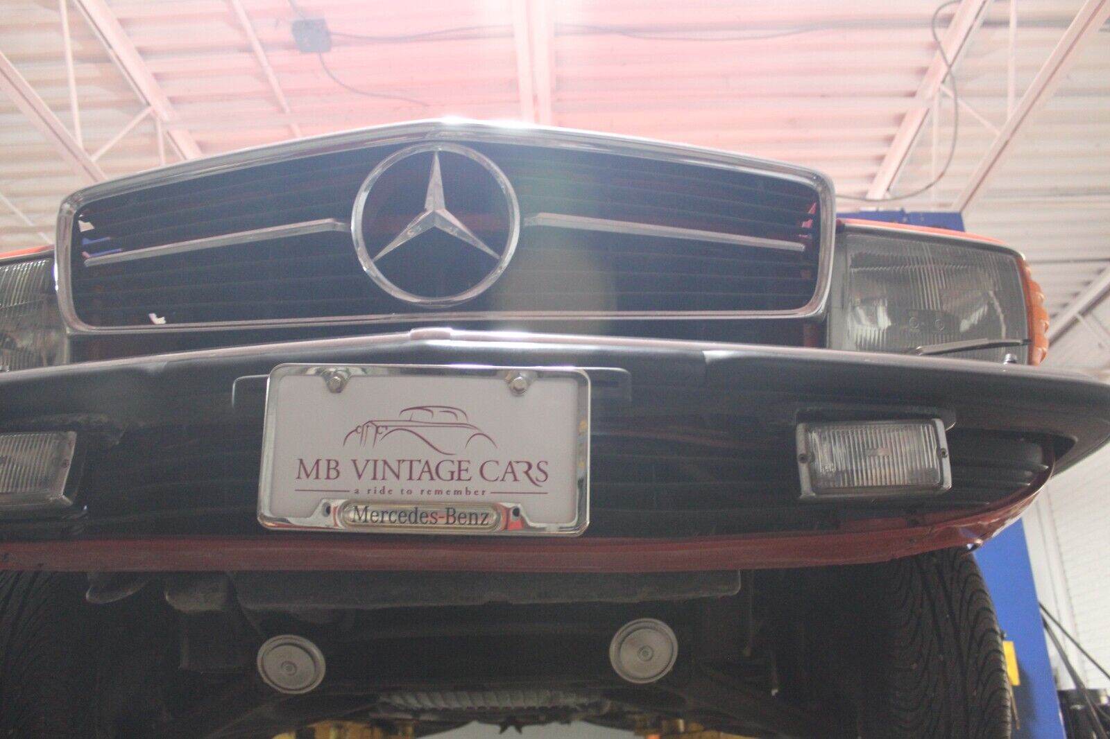 Mercedes-Benz-SL-Class-1973-29