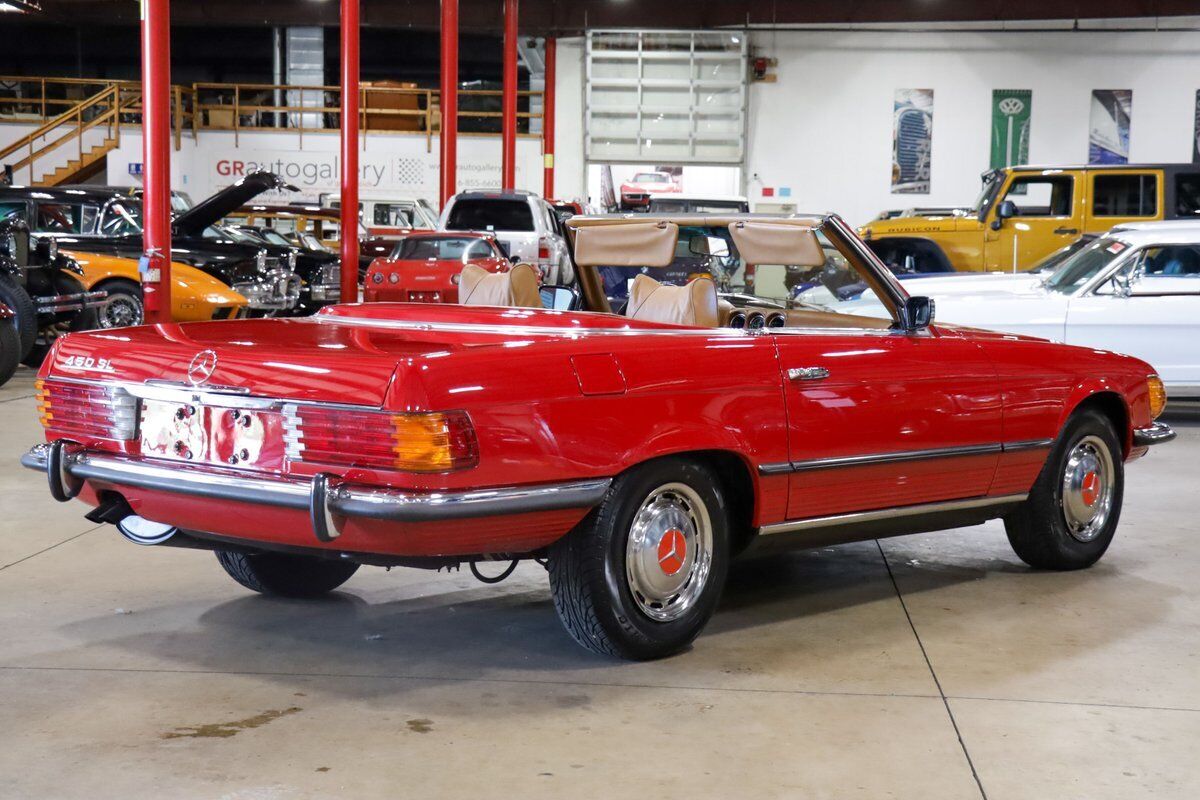 Mercedes-Benz-SL-Class-1973-7