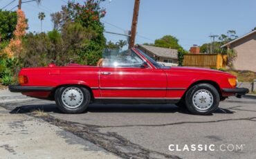 Mercedes-Benz-SL-Class-1974-3