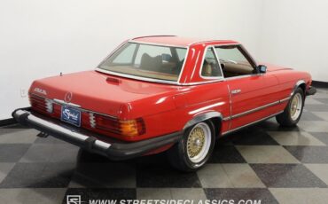 Mercedes-Benz-SL-Class-1975-10