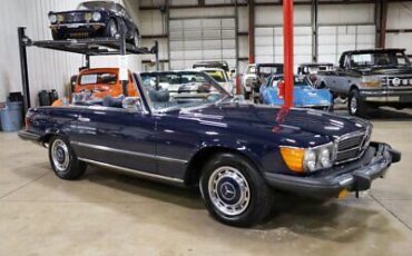 Mercedes-Benz-SL-Class-1975-11