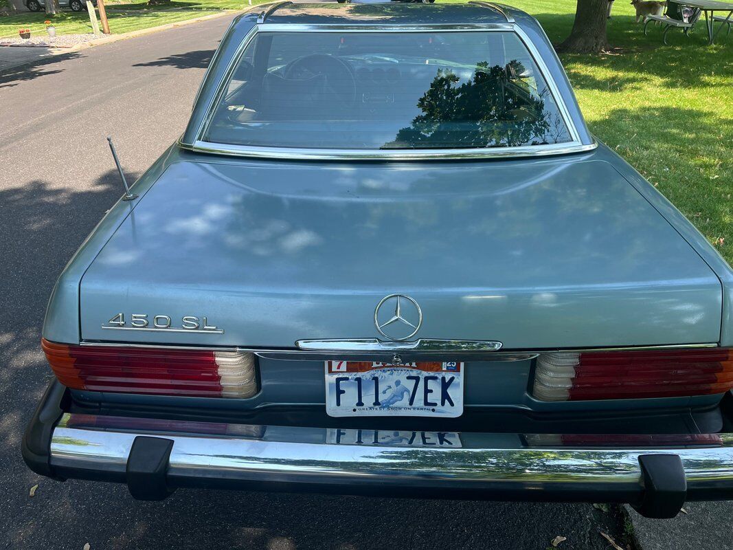 Mercedes-Benz-SL-Class-1975-3