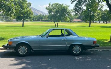 Mercedes-Benz-SL-Class-1975-4