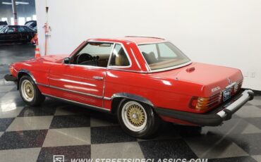 Mercedes-Benz-SL-Class-1975-6