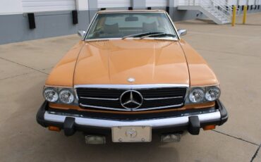 Mercedes-Benz-SL-Class-1975-7