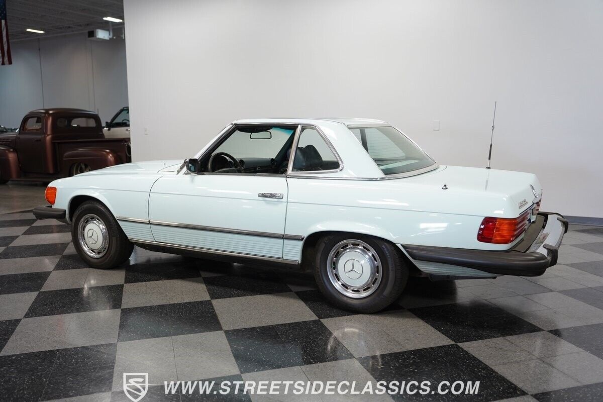 Mercedes-Benz-SL-Class-1975-8