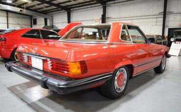 Mercedes-Benz-SL-Class-1977-3