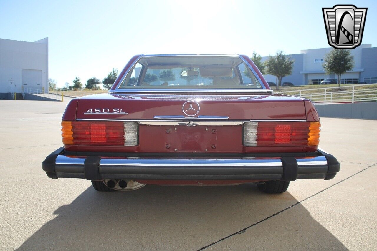 Mercedes-Benz-SL-Class-1977-4