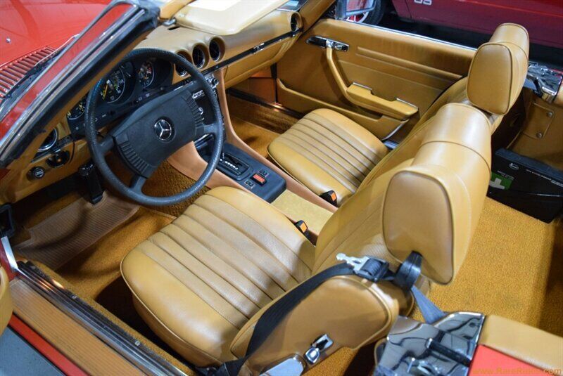 Mercedes-Benz-SL-Class-1977-4