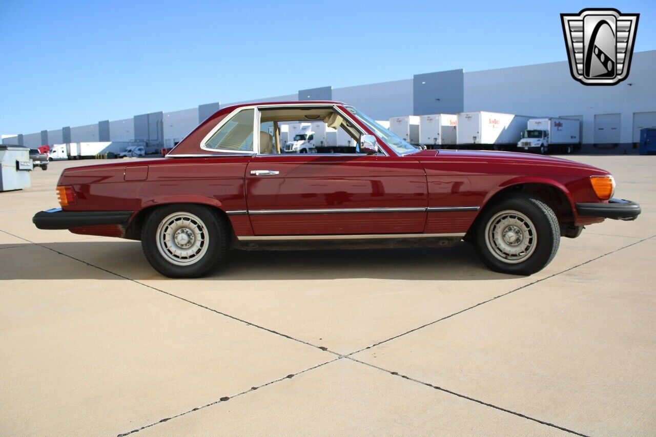 Mercedes-Benz-SL-Class-1977-5