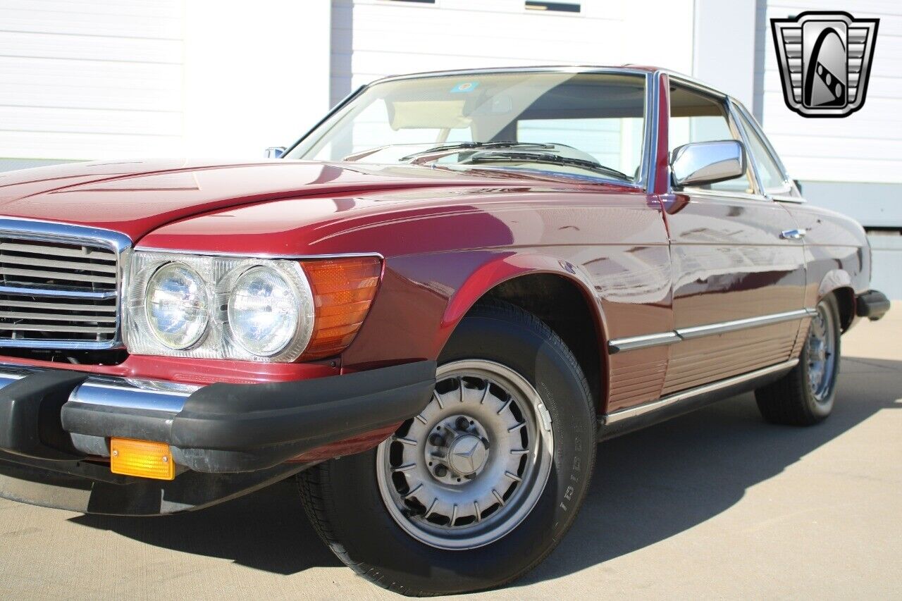 Mercedes-Benz-SL-Class-1977-8