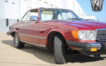 Mercedes-Benz-SL-Class-1977-9