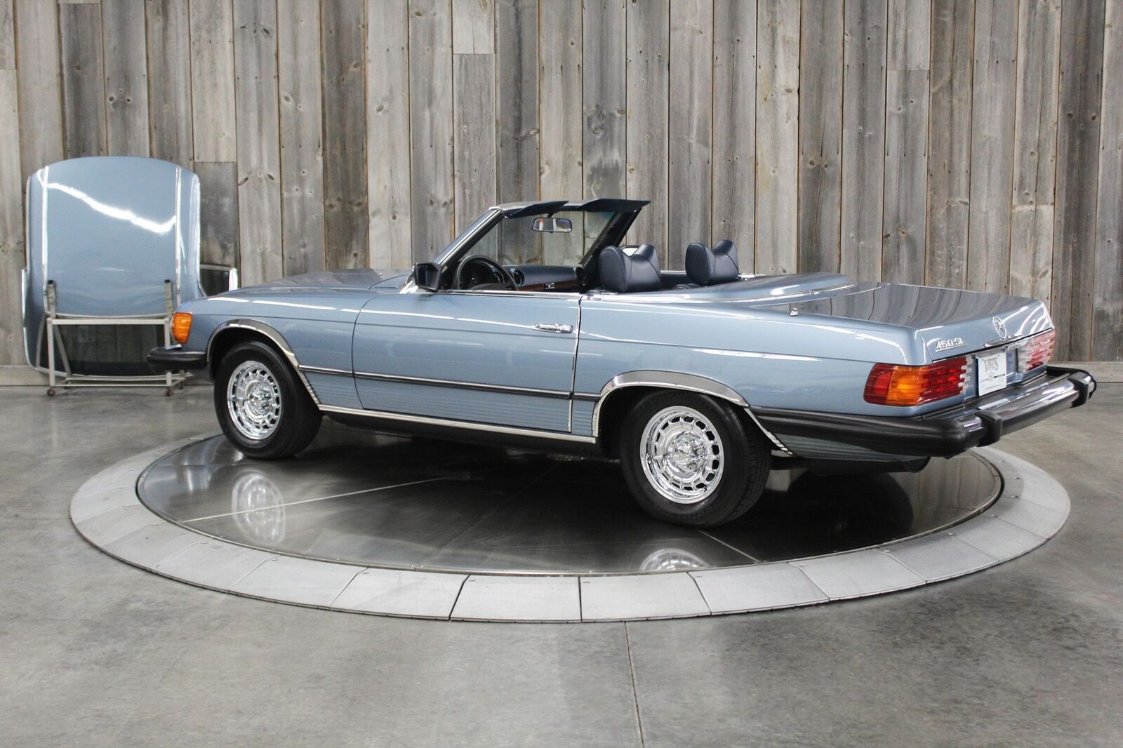 Mercedes-Benz-SL-Class-1979-2