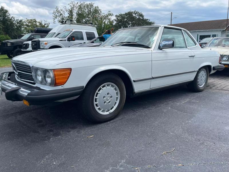 Mercedes-Benz-SL-Class-1980-5