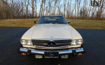 Mercedes-Benz-SL-Class-1980-5