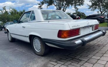 Mercedes-Benz-SL-Class-1980-8