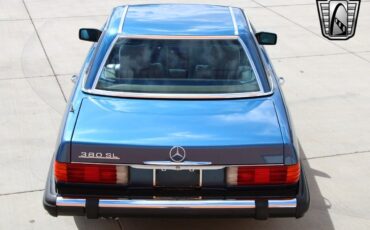 Mercedes-Benz-SL-Class-1981-5