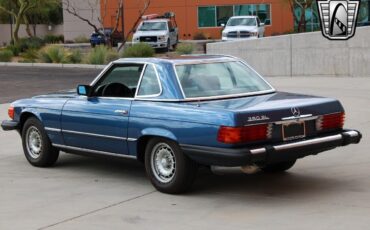 Mercedes-Benz-SL-Class-1981-7