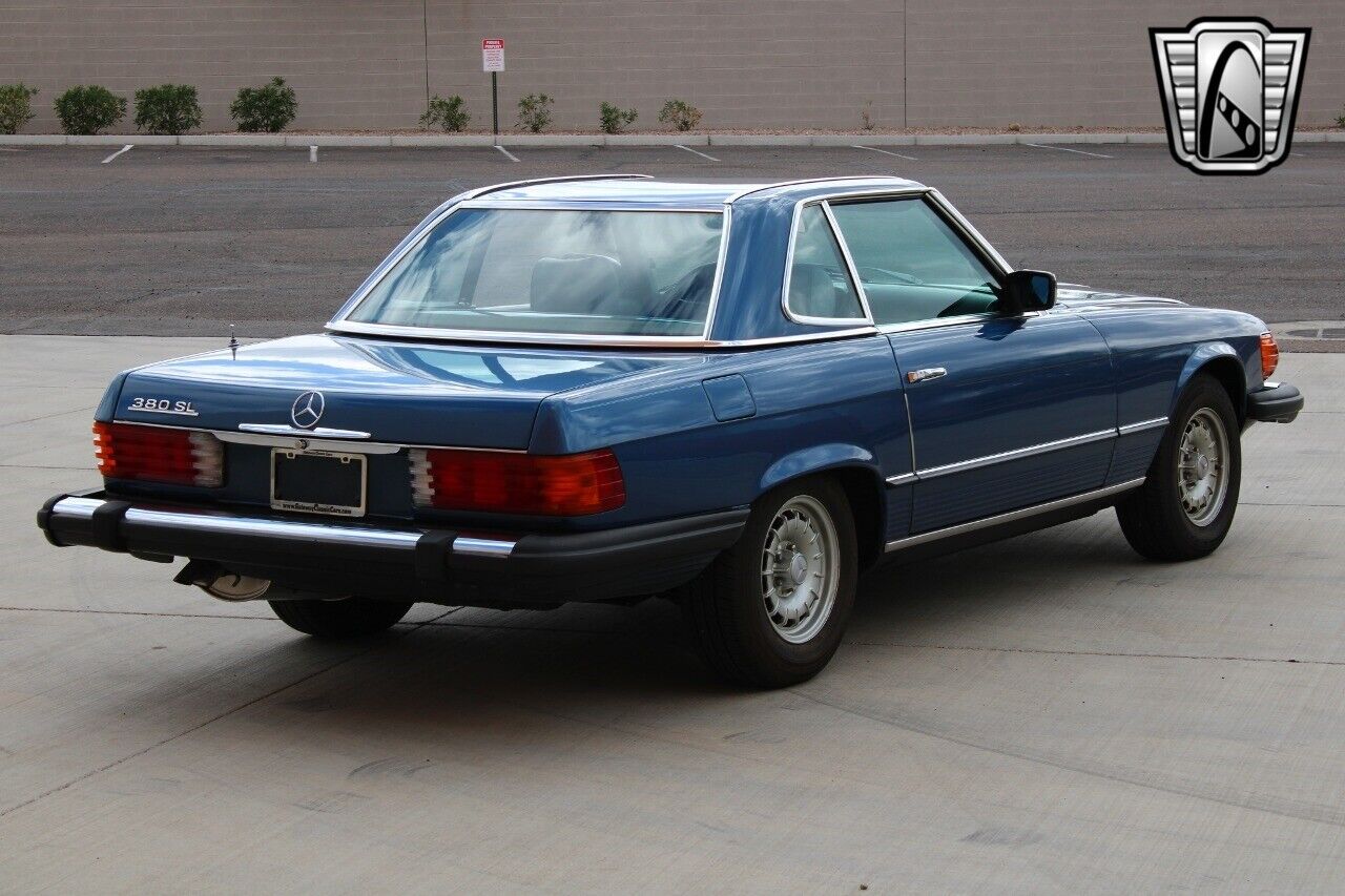 Mercedes-Benz-SL-Class-1981-8