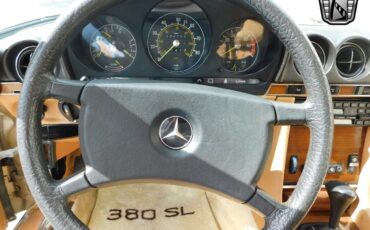 Mercedes-Benz-SL-Class-1982-8