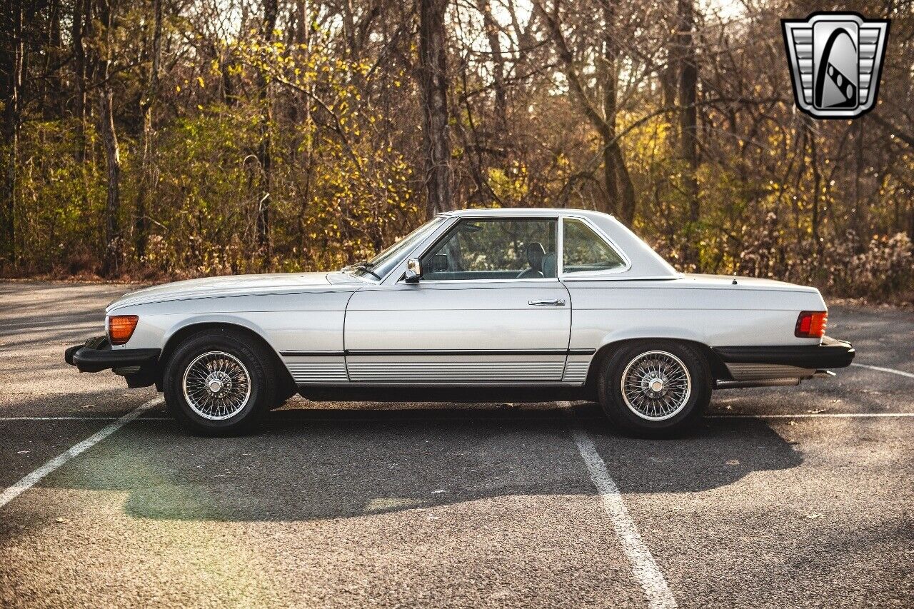 Mercedes-Benz-SL-Class-1985-3