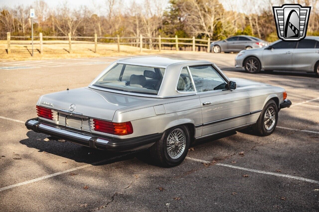 Mercedes-Benz-SL-Class-1985-6