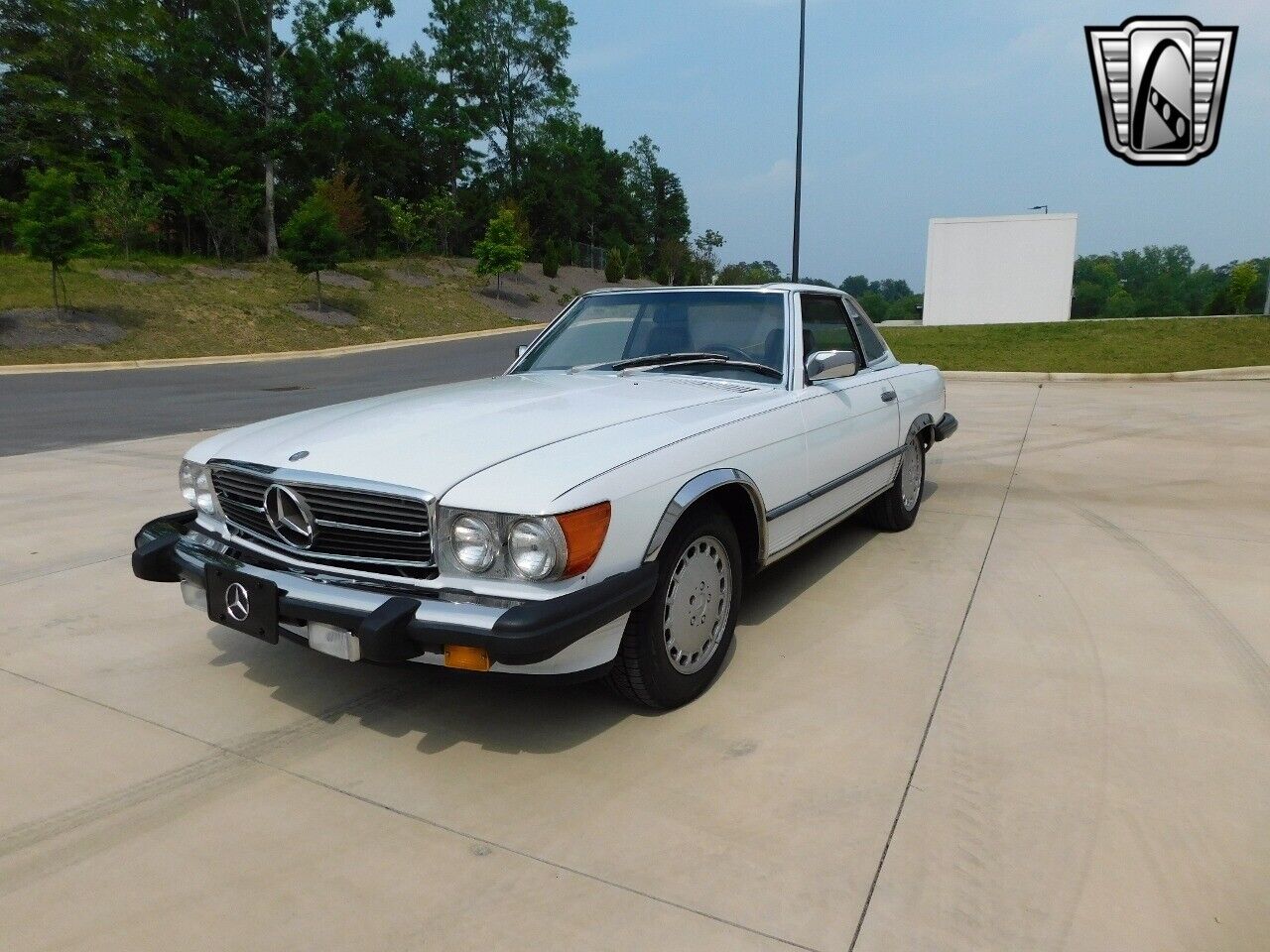 Mercedes-Benz-SL-Class-1986-4