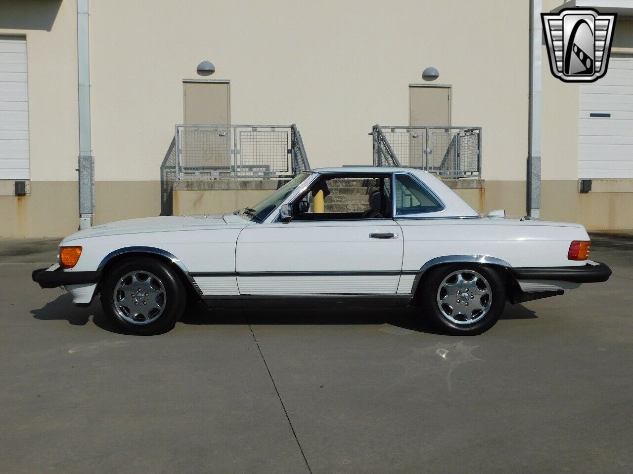 Mercedes-Benz-SL-Class-1986-5