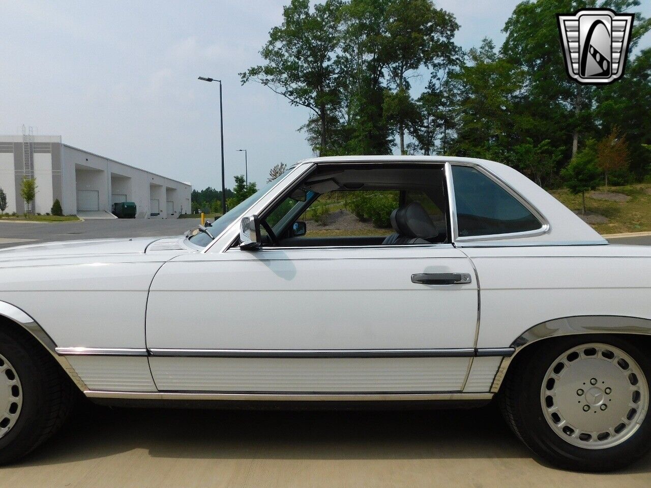 Mercedes-Benz-SL-Class-1986-6