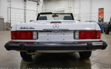 Mercedes-Benz-SL-Class-1988-5