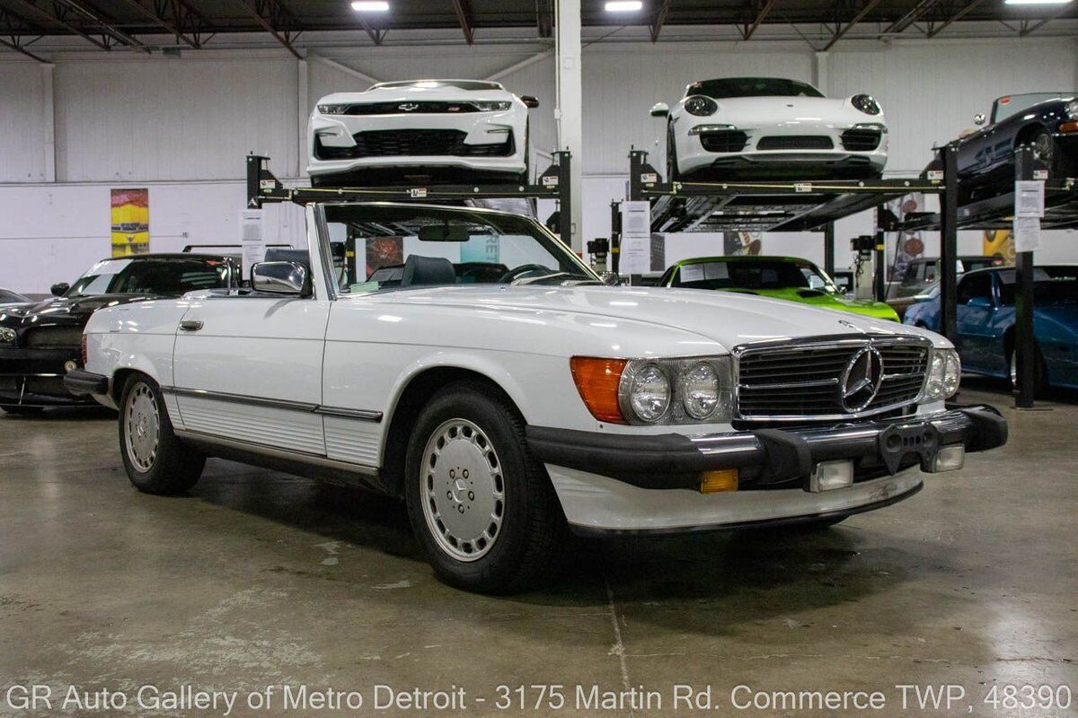 Mercedes-Benz-SL-Class-1988-9