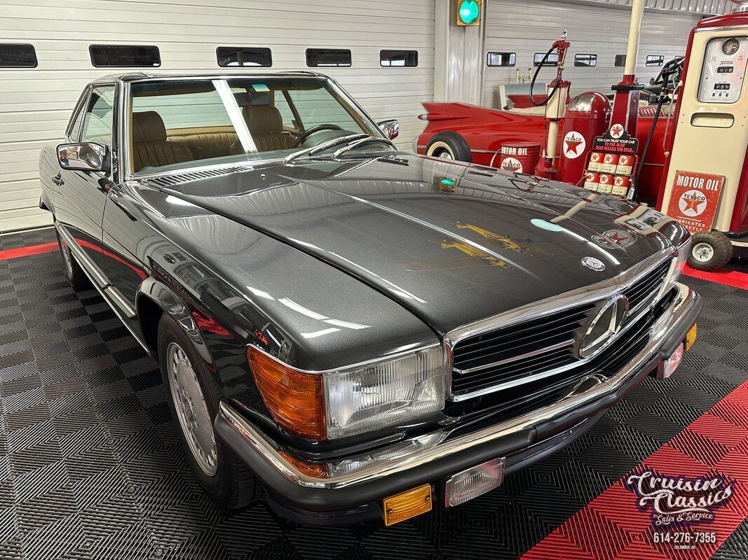 Mercedes-Benz-SL-Class-1989-1