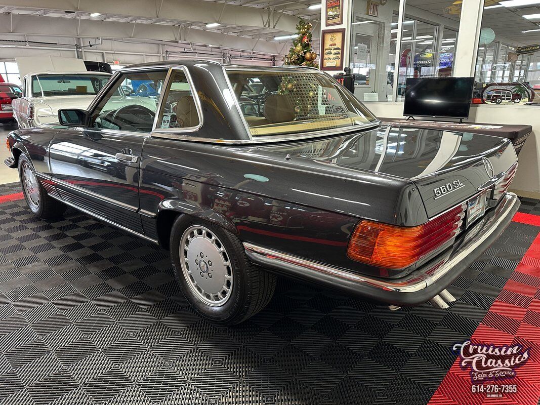 Mercedes-Benz-SL-Class-1989-11