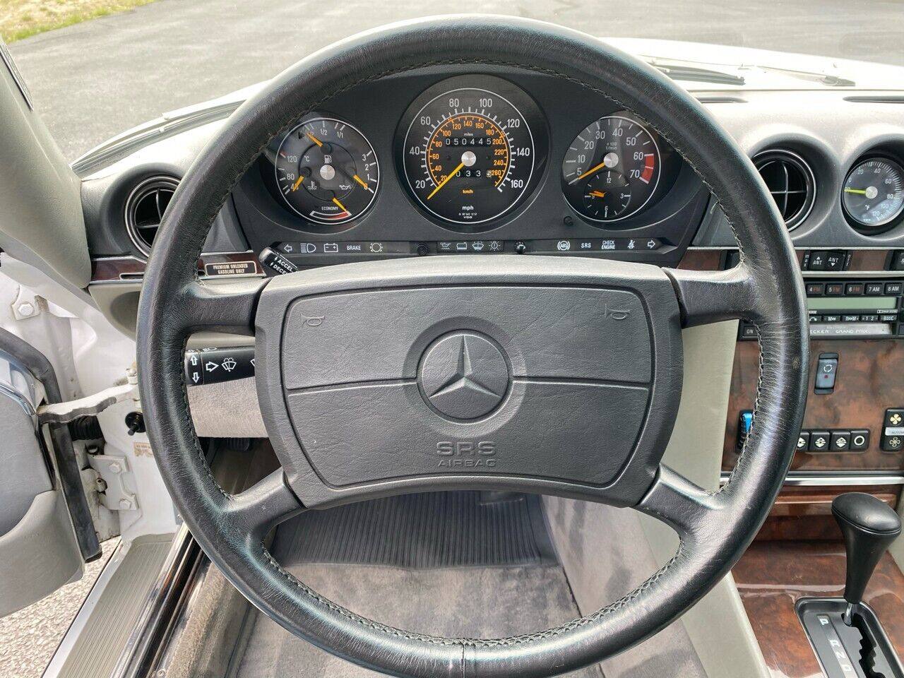 Mercedes-Benz-SL-Class-1989-15