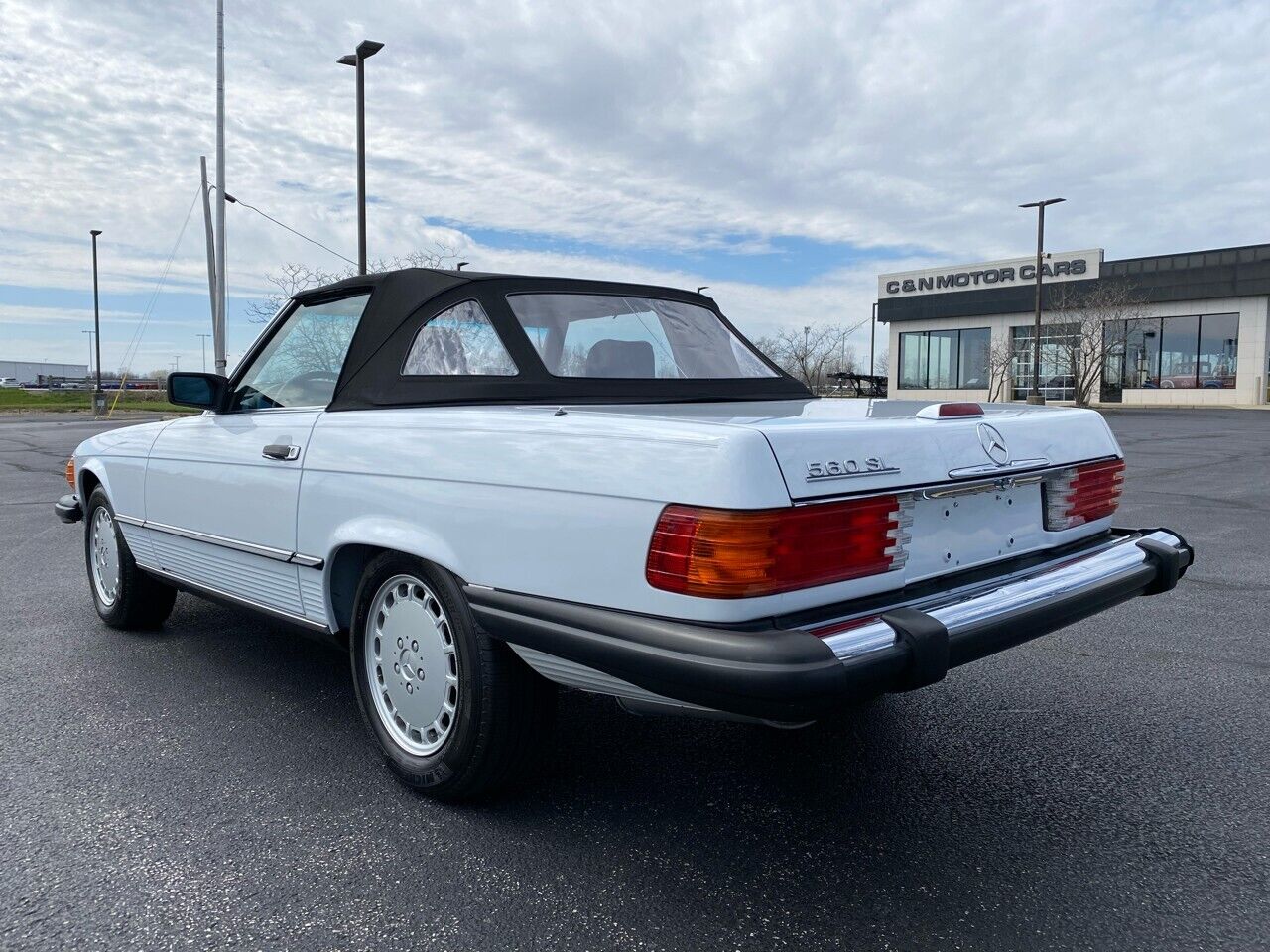 Mercedes-Benz-SL-Class-1989-6