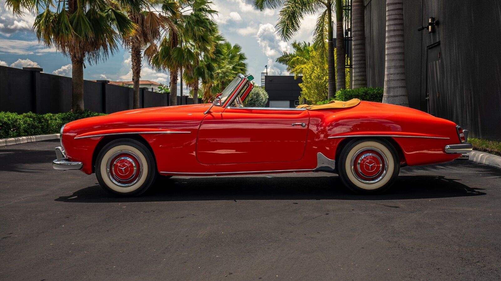 Mercedes-Benz-SL-Class-Cabriolet-1957-8