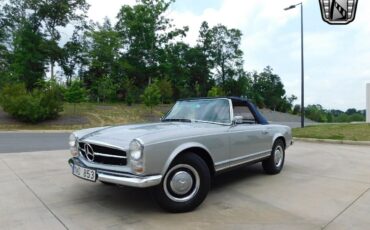 Mercedes-Benz-SL-Class-Cabriolet-1965-2