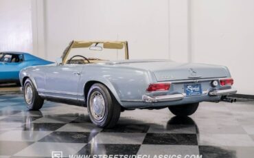 Mercedes-Benz-SL-Class-Cabriolet-1968-8