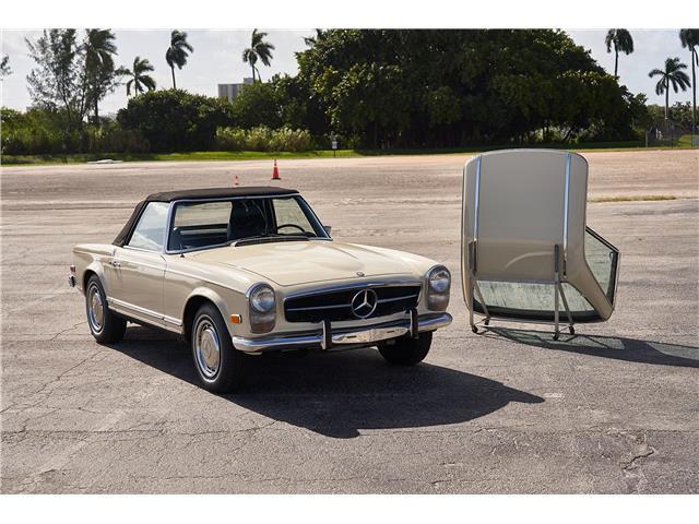 Mercedes-Benz-SL-Class-Cabriolet-1969-17