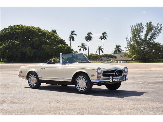 Mercedes-Benz-SL-Class-Cabriolet-1969-2