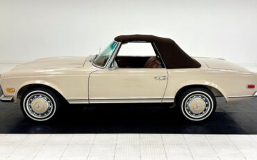 Mercedes-Benz-SL-Class-Cabriolet-1969-2