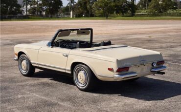 Mercedes-Benz-SL-Class-Cabriolet-1969-3