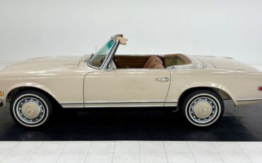 Mercedes-Benz-SL-Class-Cabriolet-1969-3