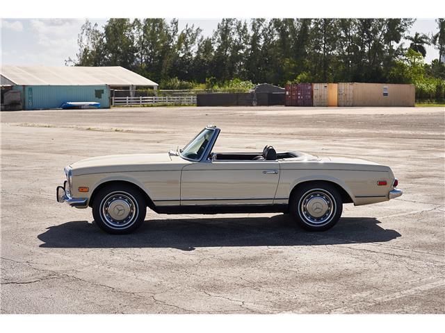 Mercedes-Benz-SL-Class-Cabriolet-1969-5