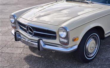 Mercedes-Benz-SL-Class-Cabriolet-1969-8