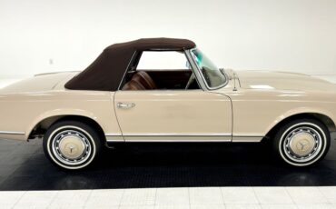 Mercedes-Benz-SL-Class-Cabriolet-1969-8